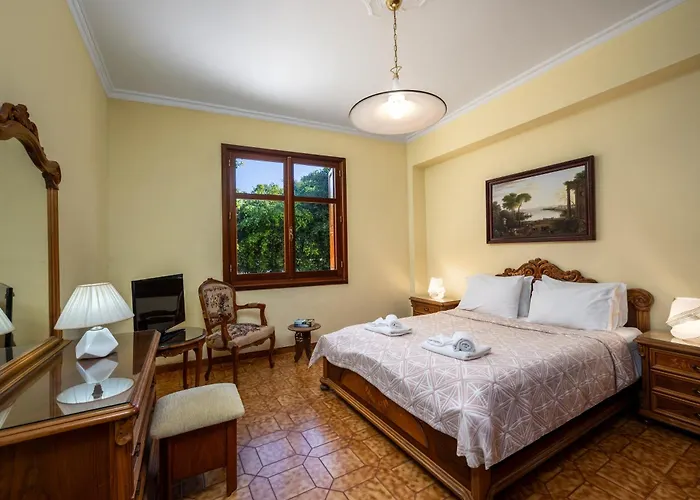 The Knights Courtyard